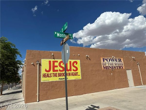 317 W Monroe Avenue , Las Vegas, NV 89106