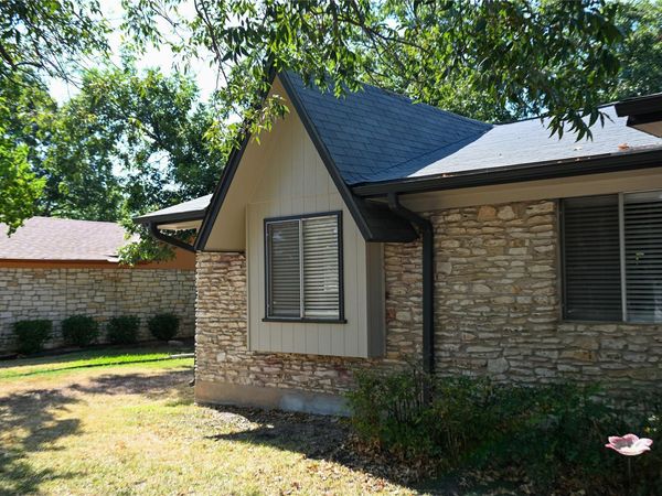 401 Dove Creek DR, Round Rock, TX 78664