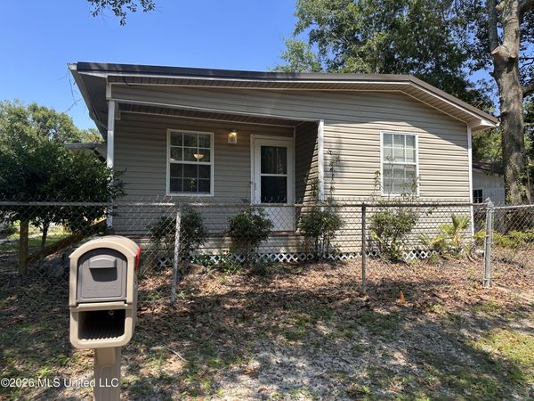 1206 Beach Avenue, Gulfport, MS 39501