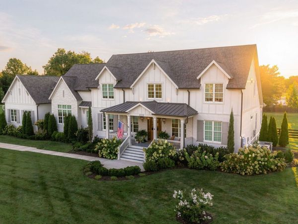 1727 Swansons Ridge Dr, Franklin, TN 37064