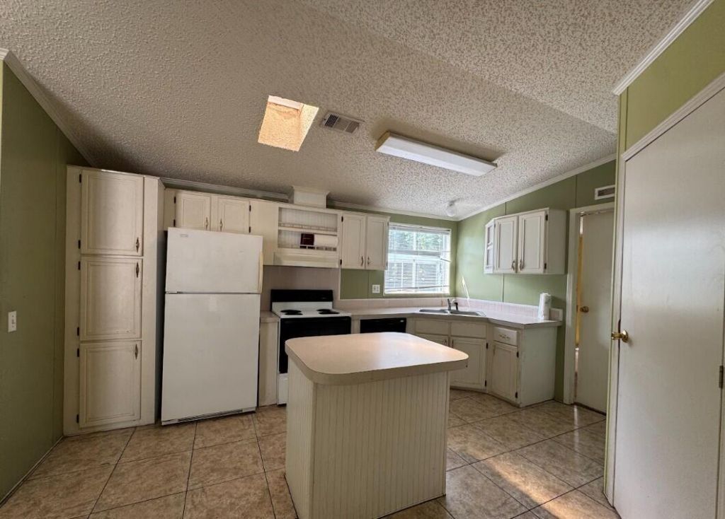 104 Plantation Boulevard, Unit 104, Greenacres, FL 33467 Photo
