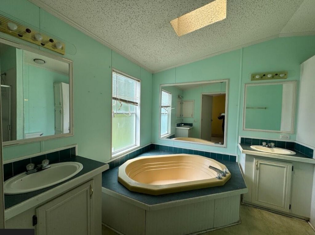 104 Plantation Boulevard, Unit 104, Greenacres, FL 33467 Photo