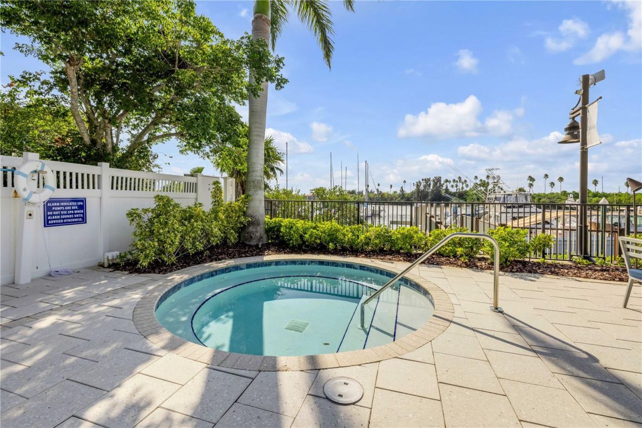 6 Old Feger Drive, New Smyrna Beach, FL 32169 Photo