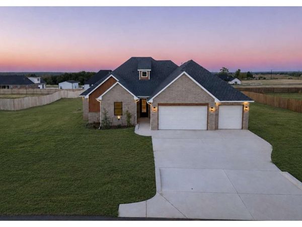 4380 Janie Way, Guthrie, OK 73044