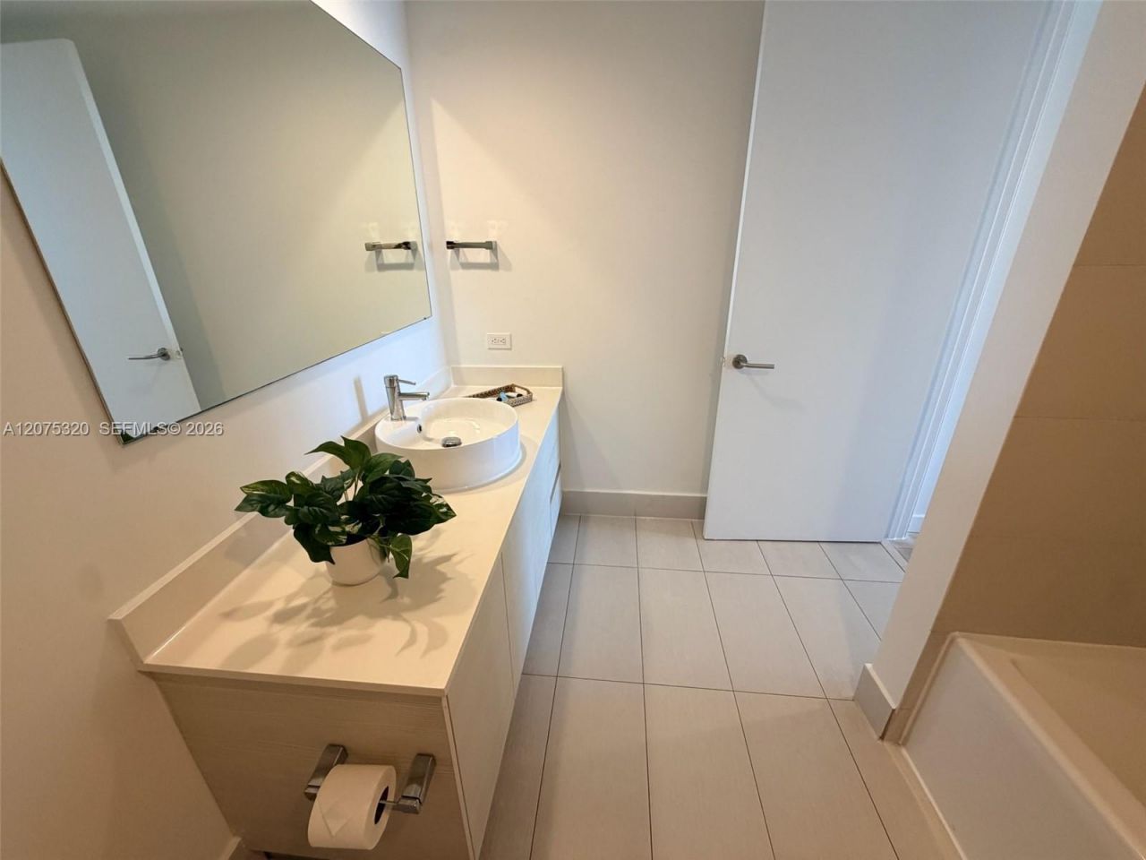 2600 E Hallandale Beach Blvd , Unit T3209, Hallandale Beach, FL 33009 Photo