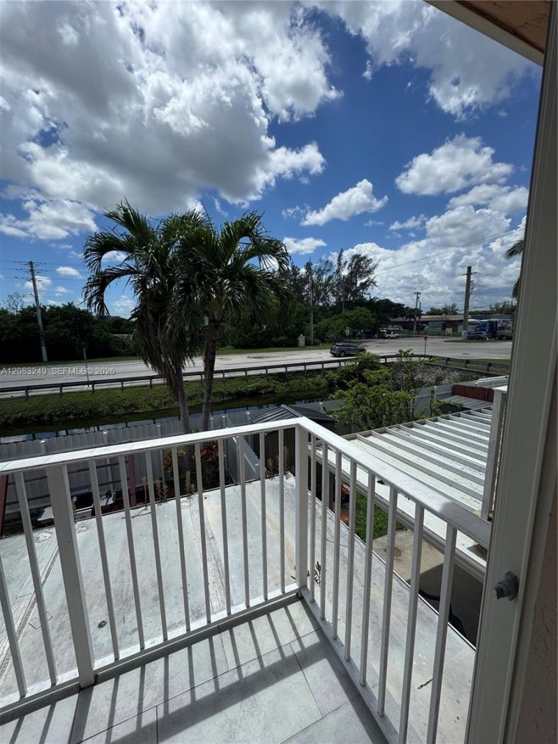 6801 W 36th Ave , Unit 204, Hialeah, FL 33018 Photo