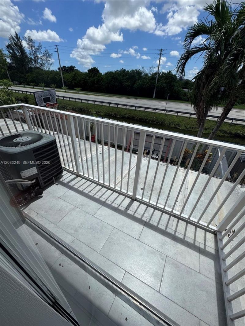 6801 W 36th Ave , Unit 204, Hialeah, FL 33018 Photo