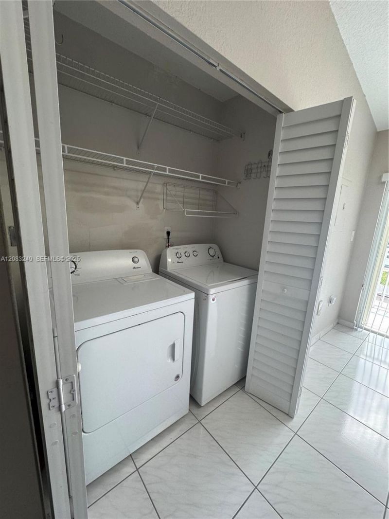 6801 W 36th Ave , Unit 204, Hialeah, FL 33018 Photo