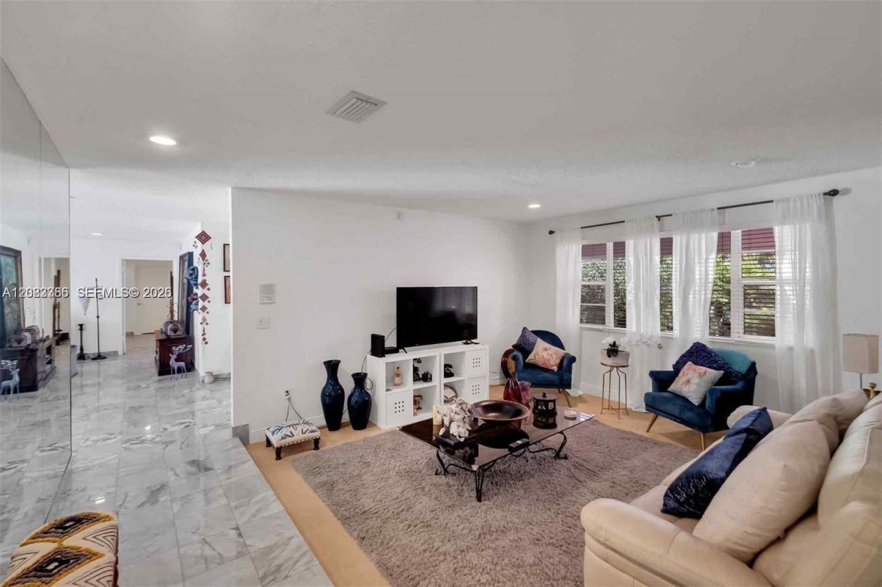 7080 SW 98th Ave , Miami, FL 33173 Photo