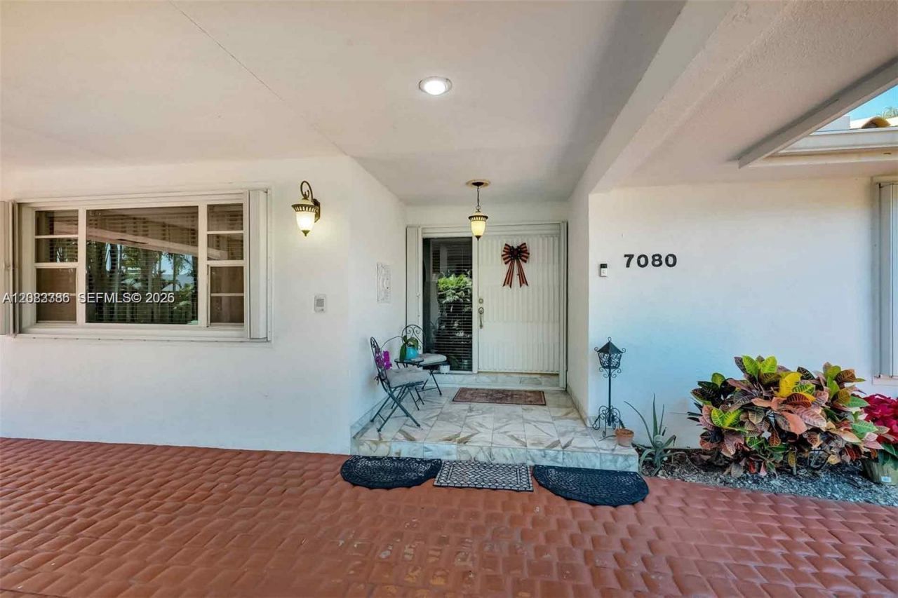 7080 SW 98th Ave , Miami, FL 33173 Photo
