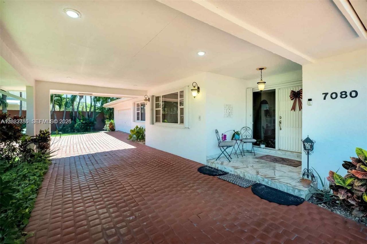 7080 SW 98th Ave , Miami, FL 33173 Photo