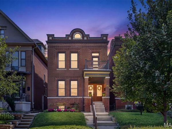 3956 Russell Boulevard, St Louis, MO 63110