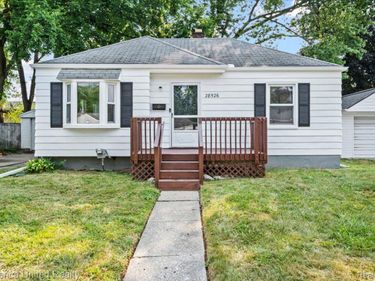 28526 Brentwood Street , Southfield, Mi 48076