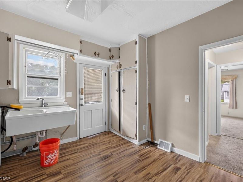 17922 Brazil Road, Cleveland, OH 44119 Photo 18