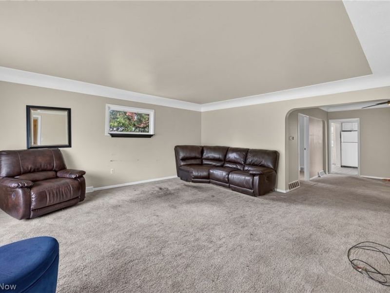17922 Brazil Road, Cleveland, OH 44119 Photo 2