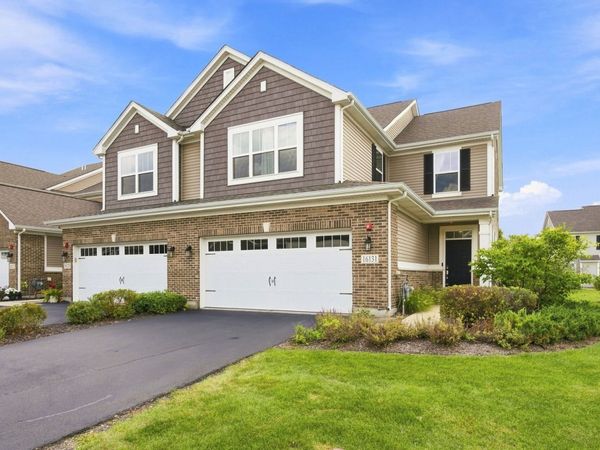 16131 W Coneflower Drive , Lockport, IL 60441