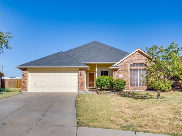 1032 Kingfish Drive, Burleson, TX 76028