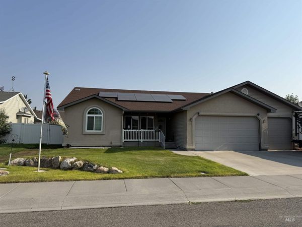 2879 Deaun Ave, Twin Falls, ID 83301
