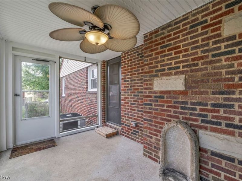 4051 Riveredge Road, Cleveland, OH 44111 Photo 12