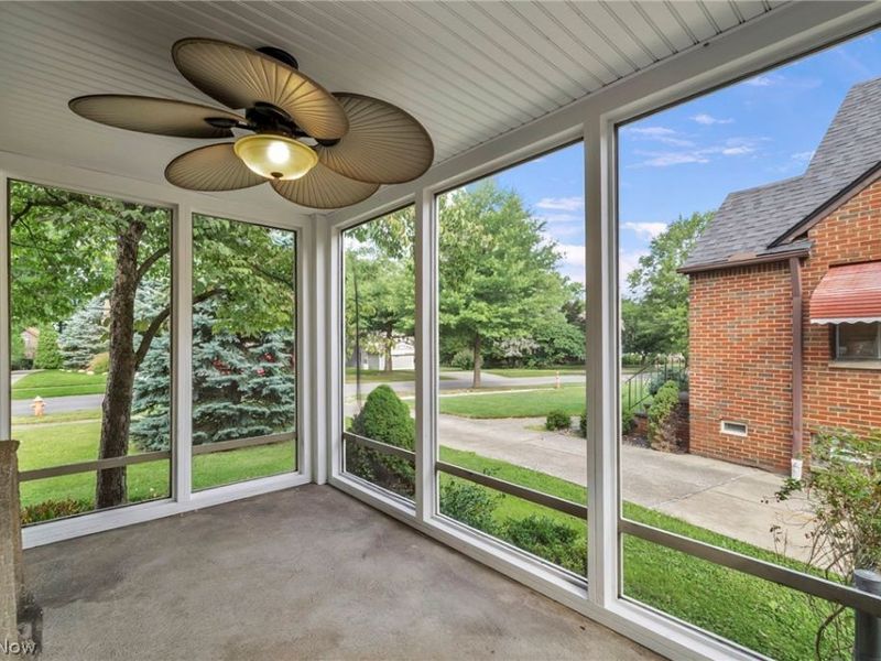 4051 Riveredge Road, Cleveland, OH 44111 Photo 13