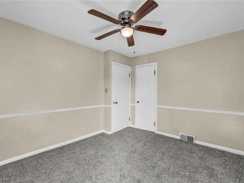 4051 Riveredge Road, Cleveland, OH 44111 Photo 23