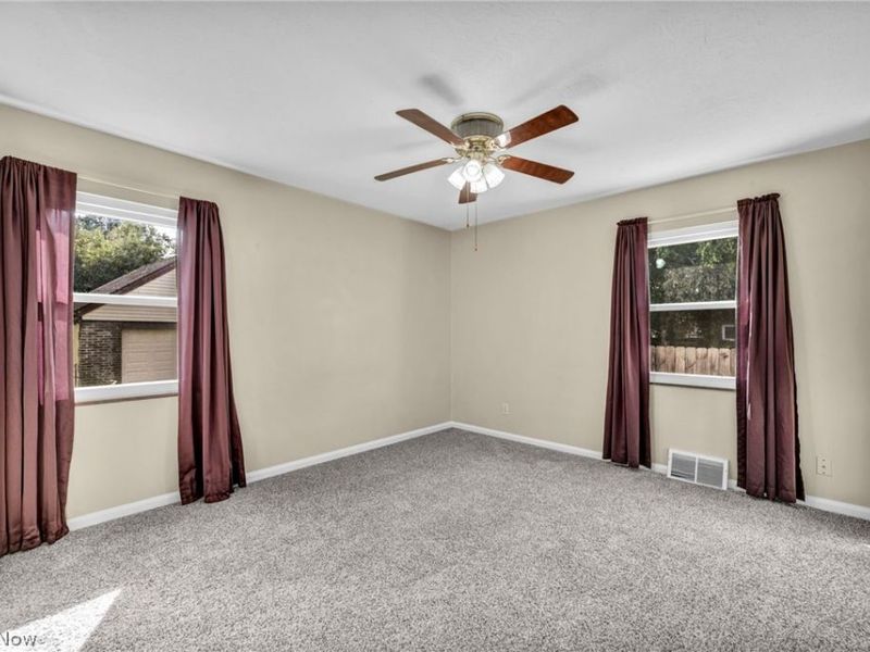 4051 Riveredge Road, Cleveland, OH 44111 Photo 24