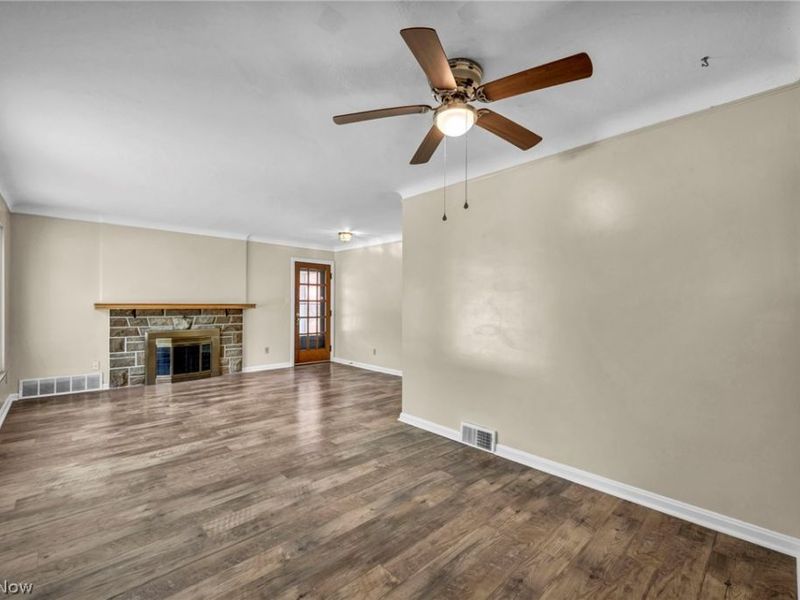 4051 Riveredge Road, Cleveland, OH 44111 Photo 8