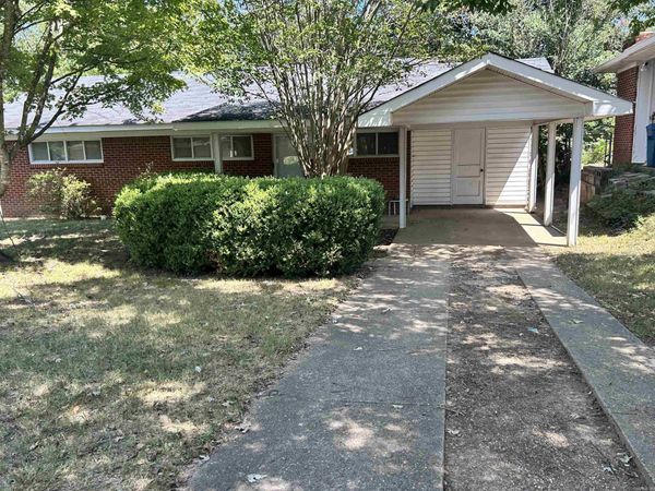 21 ivy , Little Rock, AR 72209