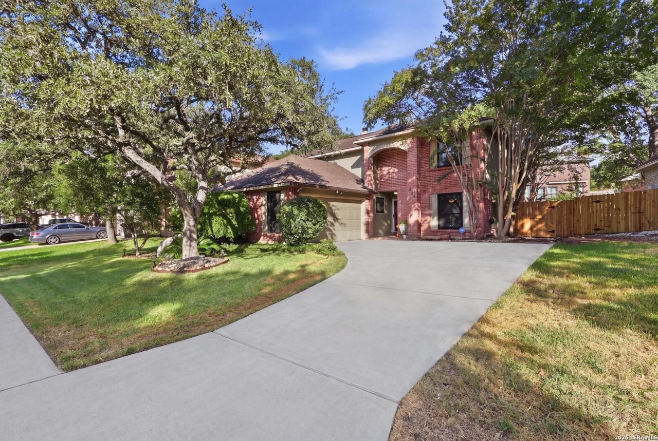 935 Hedgestone Dr, San Antonio, TX 78258 Main Photo