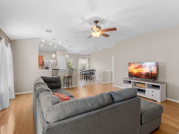 301 BRAHMA WAY, Cibolo, TX 78108