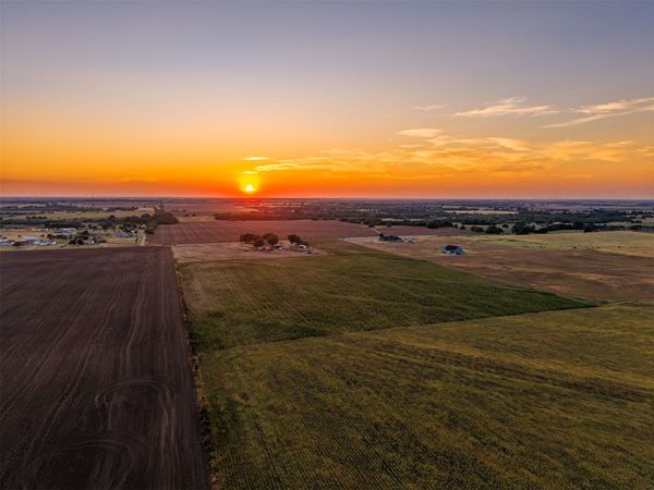16 N Gregory Road , Yukon, OK 73099