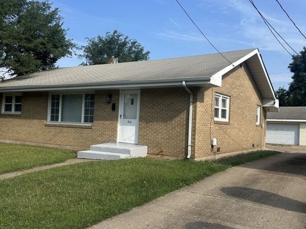 416 16th Avenue , Rockford, IL 61104