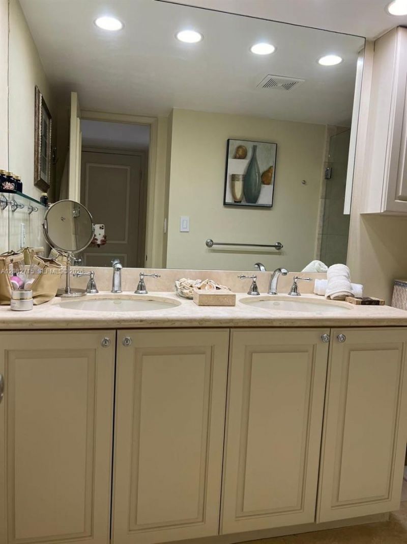18151 NE 31st Ct, Unit 1005, Aventura, FL 33160 Photo