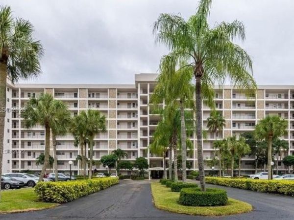 3000 S Course Dr , Unit 304, Pompano Beach, FL 33069