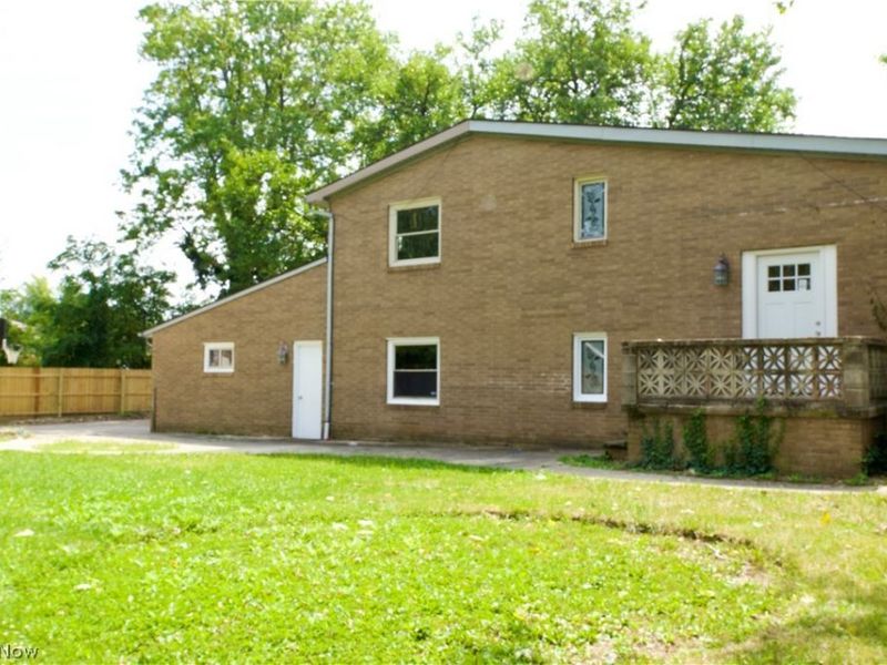 1426 W 39th Street, Lorain, OH 44053 Photo 5