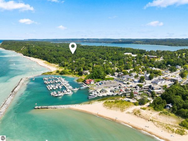 505 Main Street N, Leland, MI 49654
