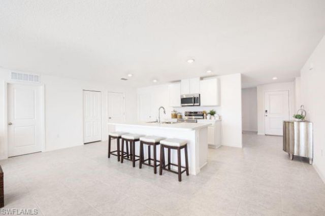 5020 N Rosebud Cir, Labelle, FL 33935 Photo