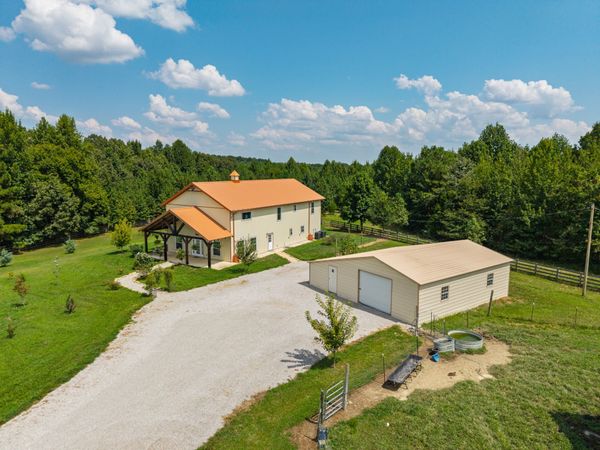 1241 Johnson Branch Rd, Pulaski, TN 38478