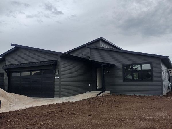 1507 Alpine Cir, North Fond Du Lac, WI 54937