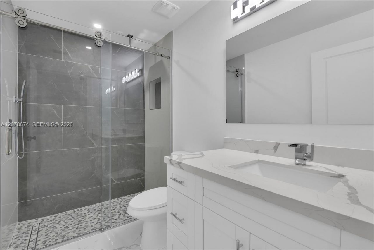 105/107 Meadow Rd , Lehigh Acres, FL 33973 Photo