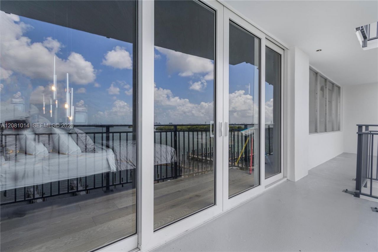 770 NE 69th St , Unit 6E, Miami, FL 33138 Photo
