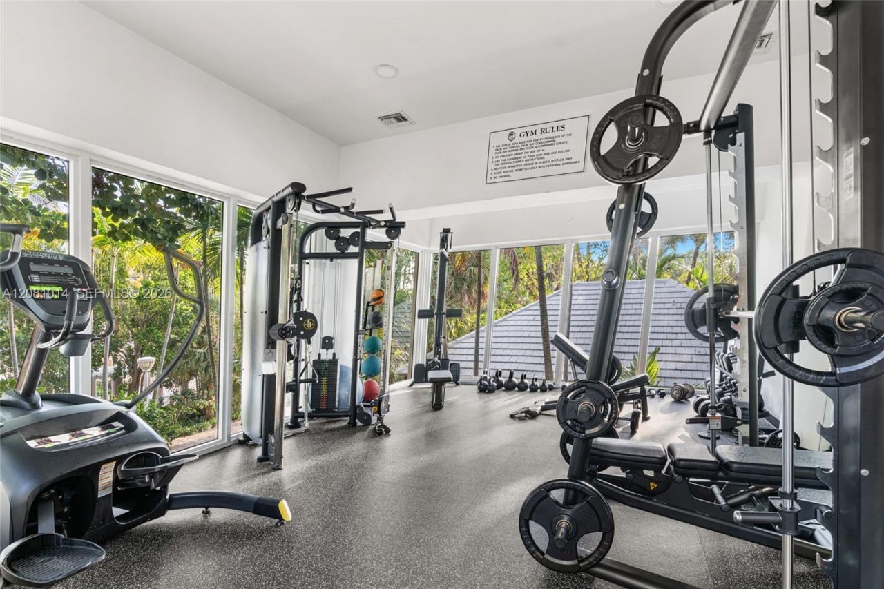 770 NE 69th St , Unit 6E, Miami, FL 33138 Photo