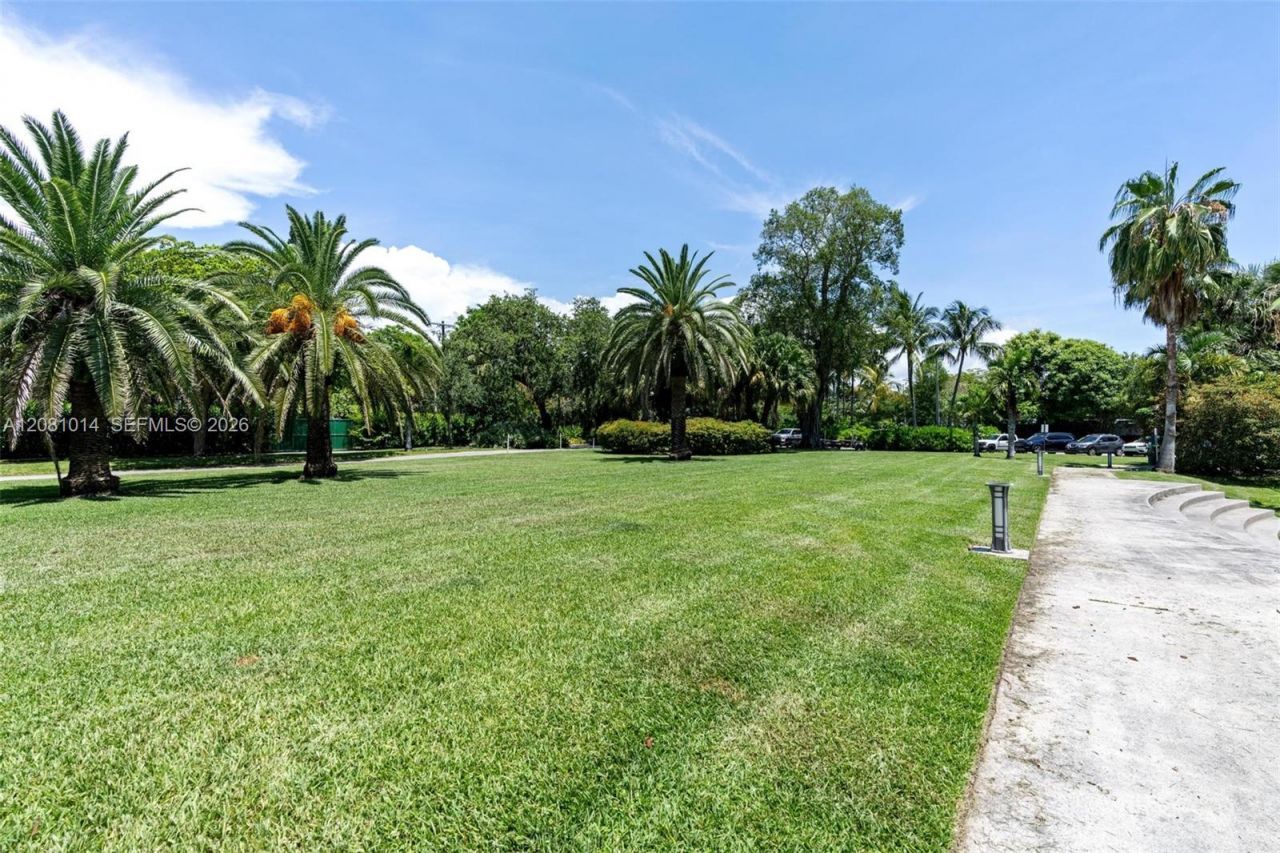 770 NE 69th St , Unit 6E, Miami, FL 33138 Photo