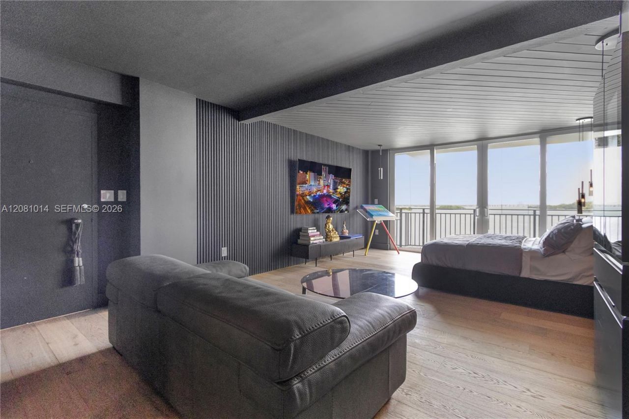 770 NE 69th St , Unit 6E, Miami, FL 33138 Photo