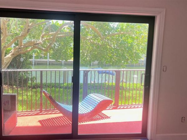 6855 Edgewater Dr , Unit 1CS, Coral Gables, FL 33133