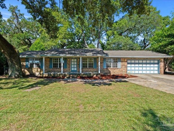 467 Hancock Ln, Pensacola, FL 32503