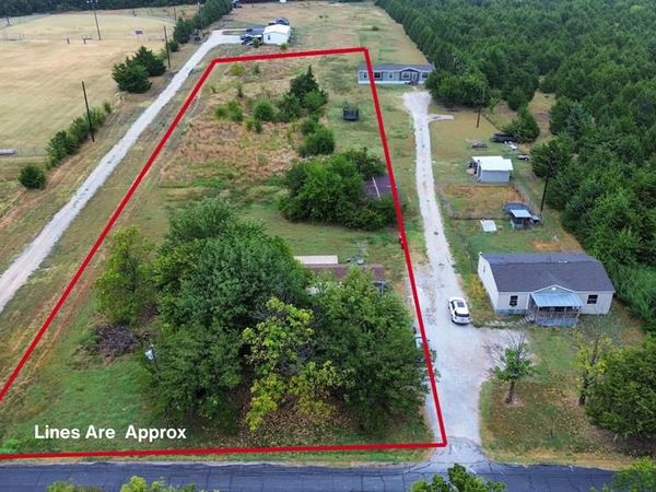 807 County Road 655 , Farmersville, TX 75442