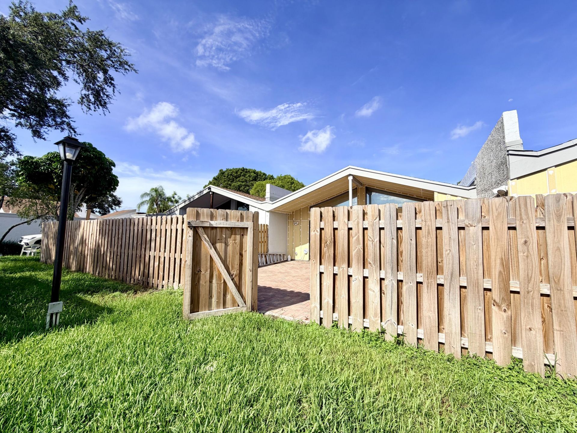 1720 NW 73rd Avenue, Plantation, FL 33313 Photo