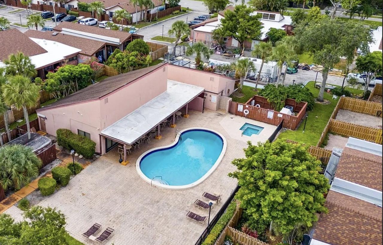 1720 NW 73rd Avenue, Plantation, FL 33313 Photo