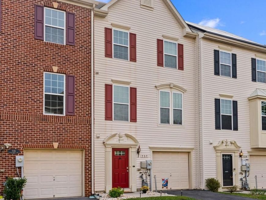 737 Olive Wood, Baltimore, MD 21225 Main Photo